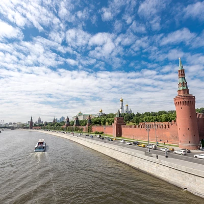 Экскурсия по реке Москва