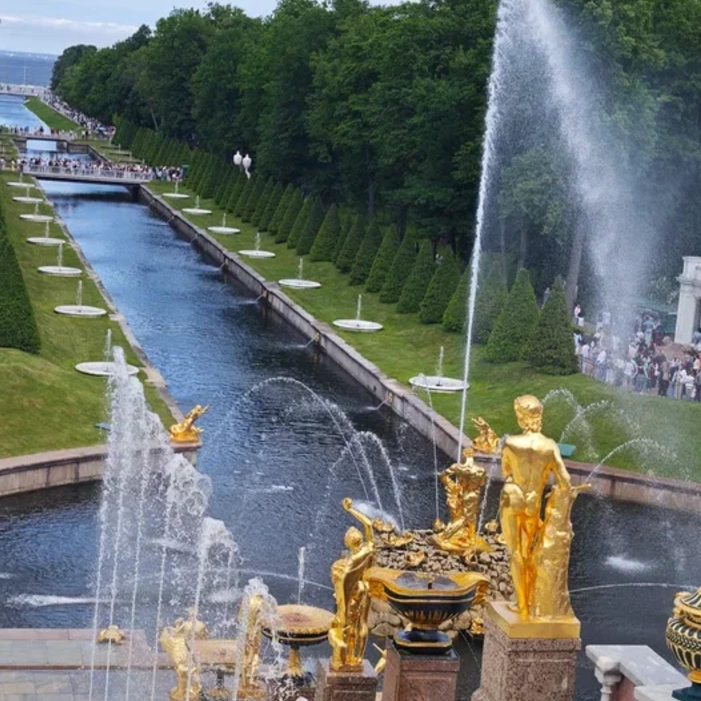Экскурсия по Петергоф